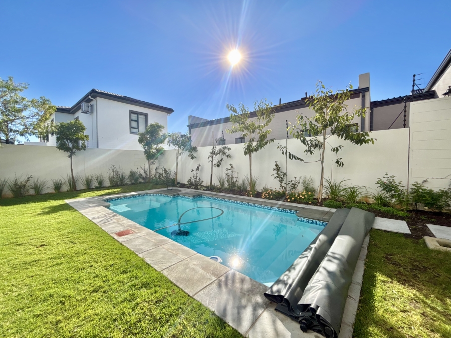4 Bedroom Property for Sale in Sandown Western Cape